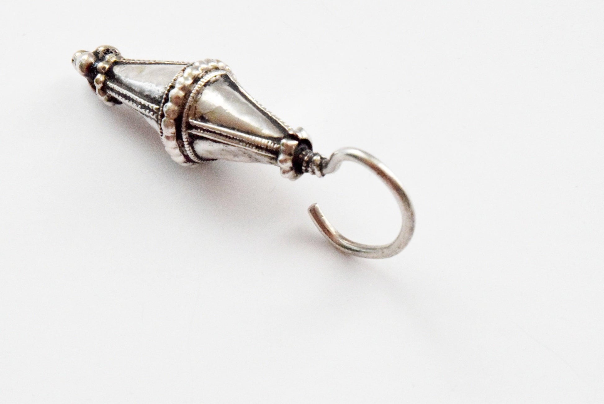 Vintage Single Silver Omani Earring - Anteeka