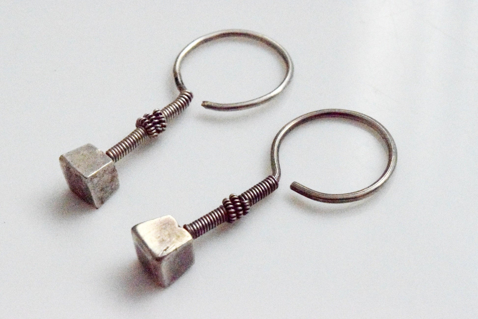Vintage Small Silver Tribal Earrings from Gujarat - Anteeka