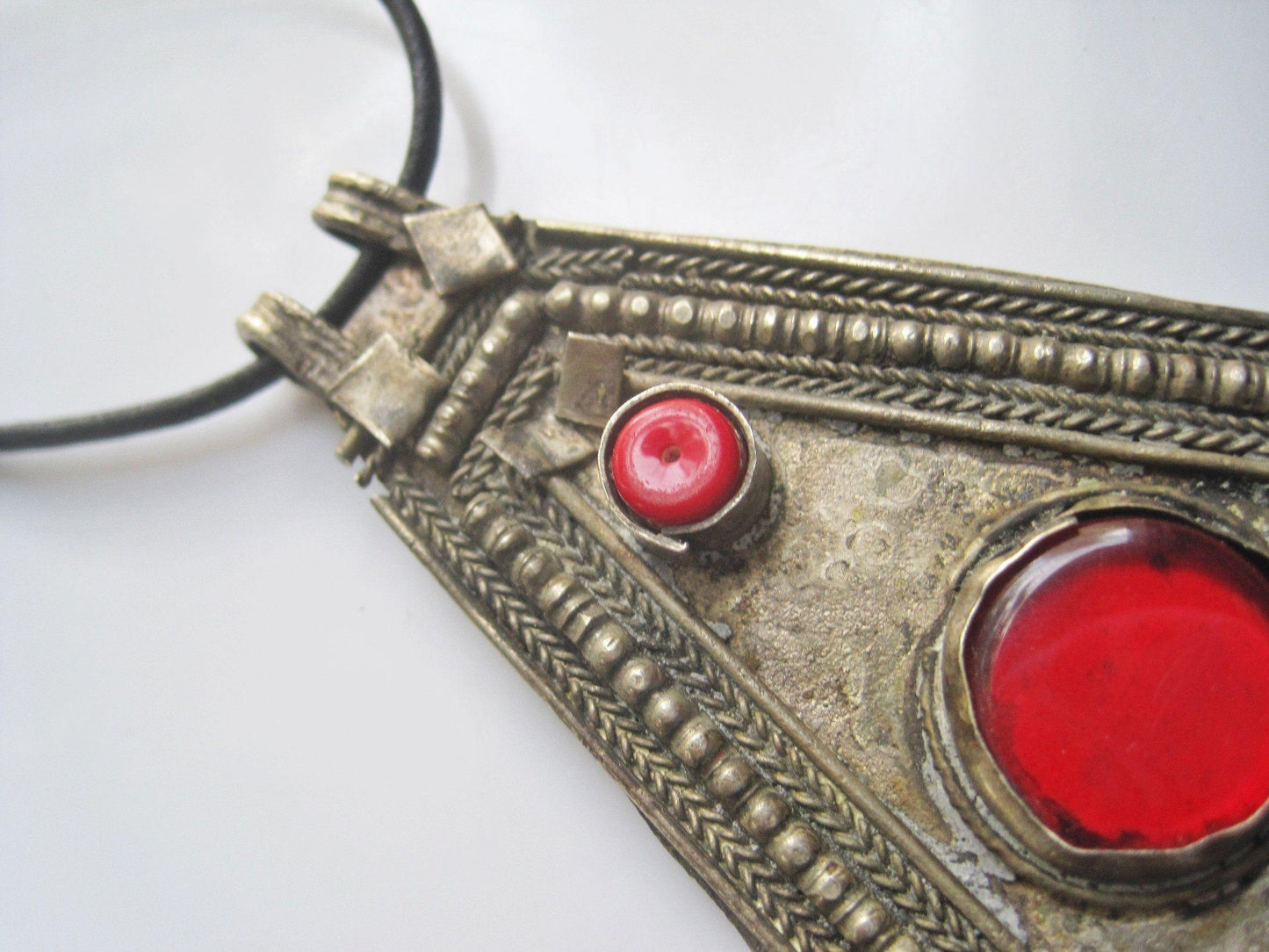 Bedouin pendant with red glass