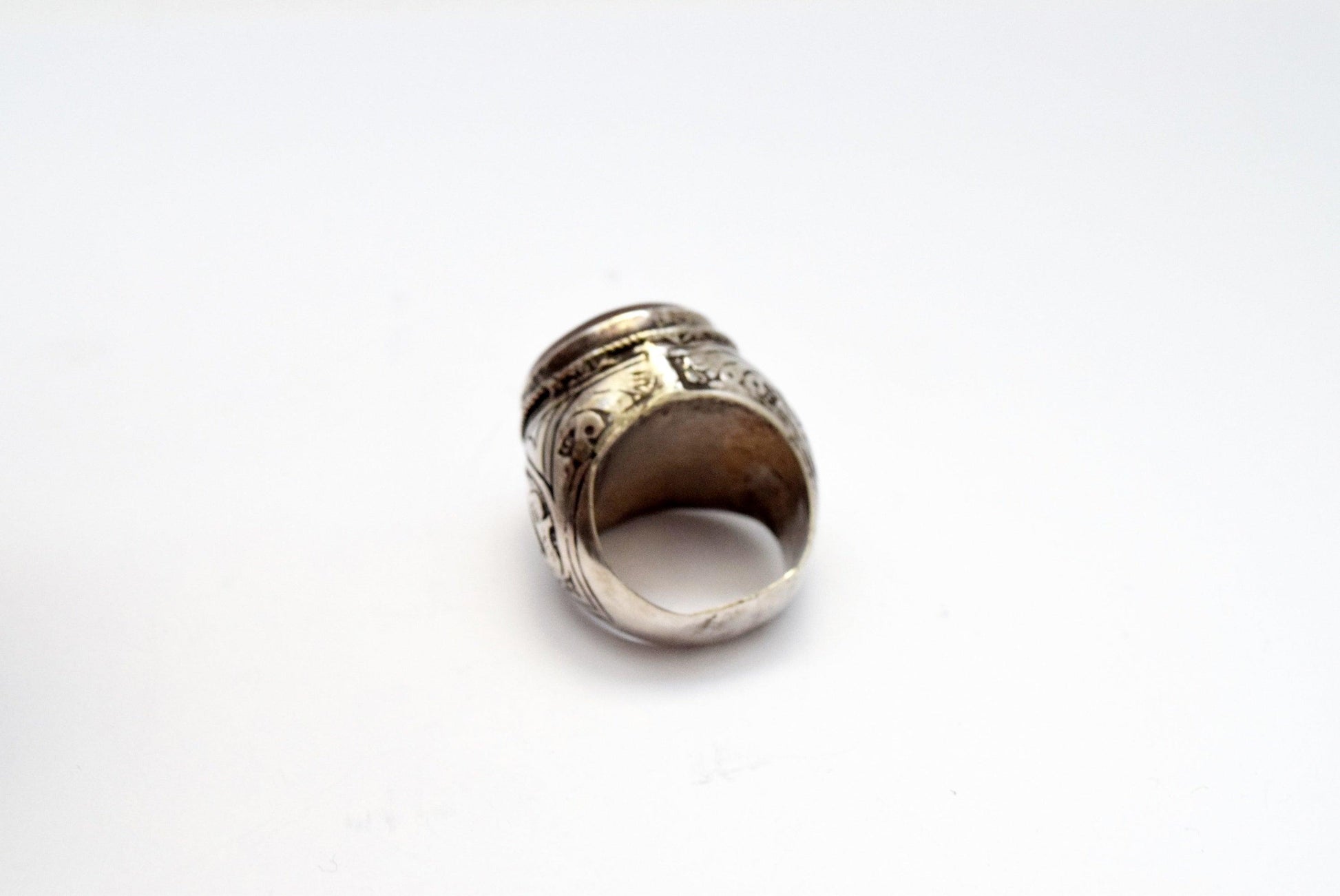 Vintage Tribal Afghan Silver and Carnelian Intaglio Ring Size 10 1/4 - Anteeka