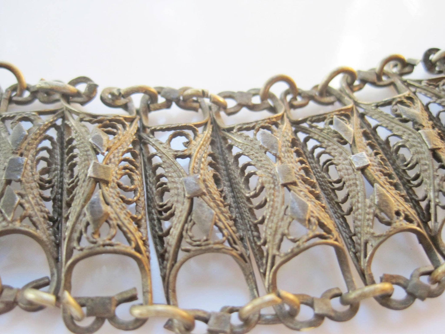 Vintage Turkish Filigree Bracelet from the Late Ottoman Era - Anteeka