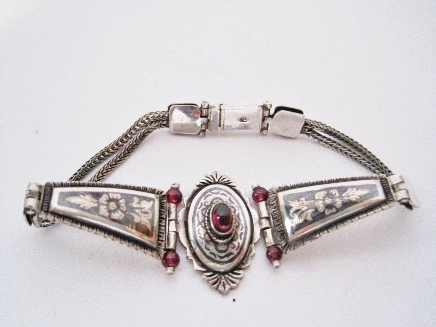 Vintage Turkish Russian Style Sterling Silver Niello and Garnet Bracelet - Anteeka