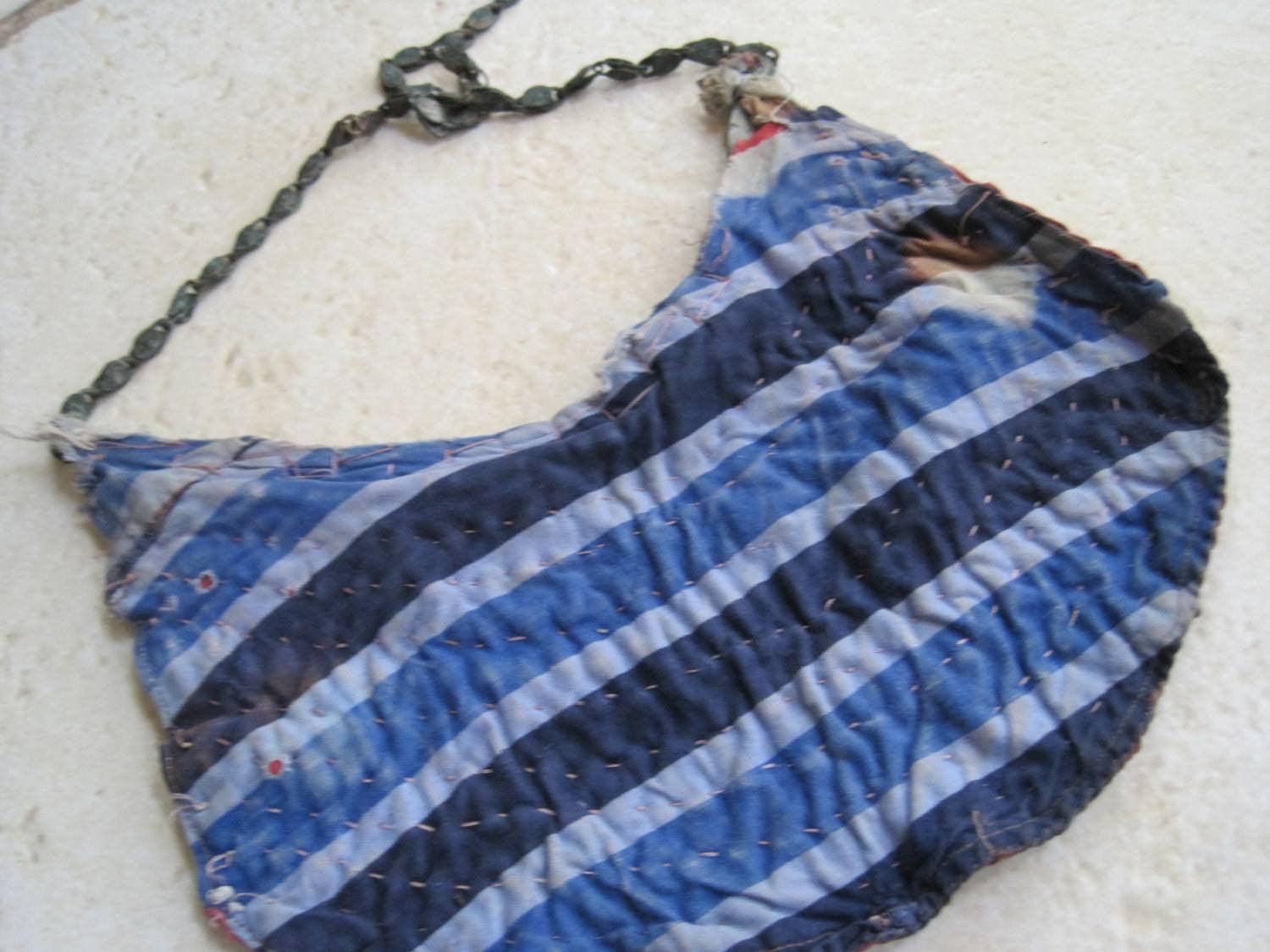 yemeni necklace on cloth