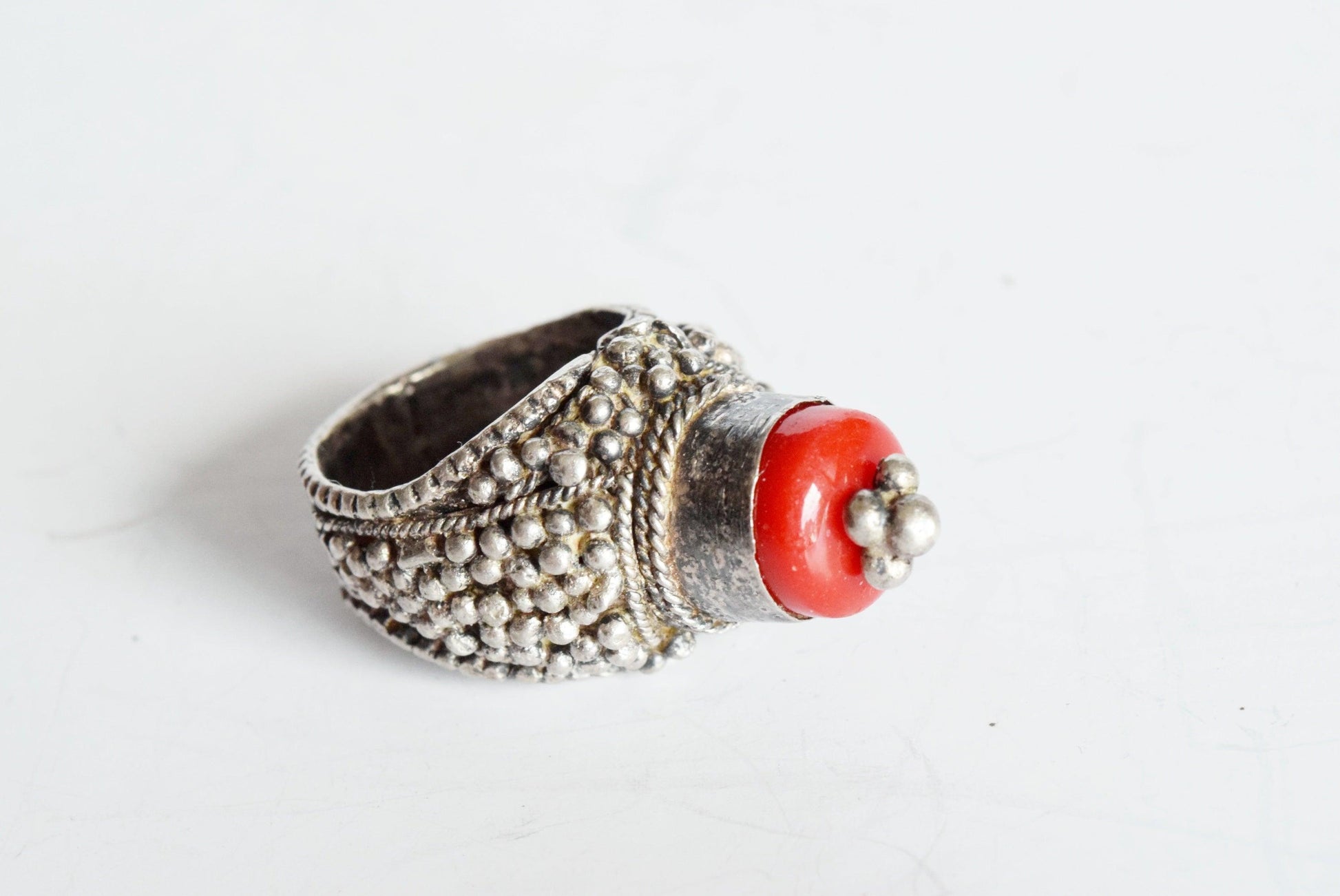 Vintage Yemeni Bedouin Silver Ring - Size 9 1/2 - Anteeka